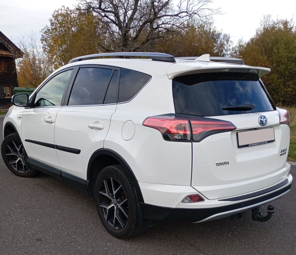 Toyota RAV4 - View 1